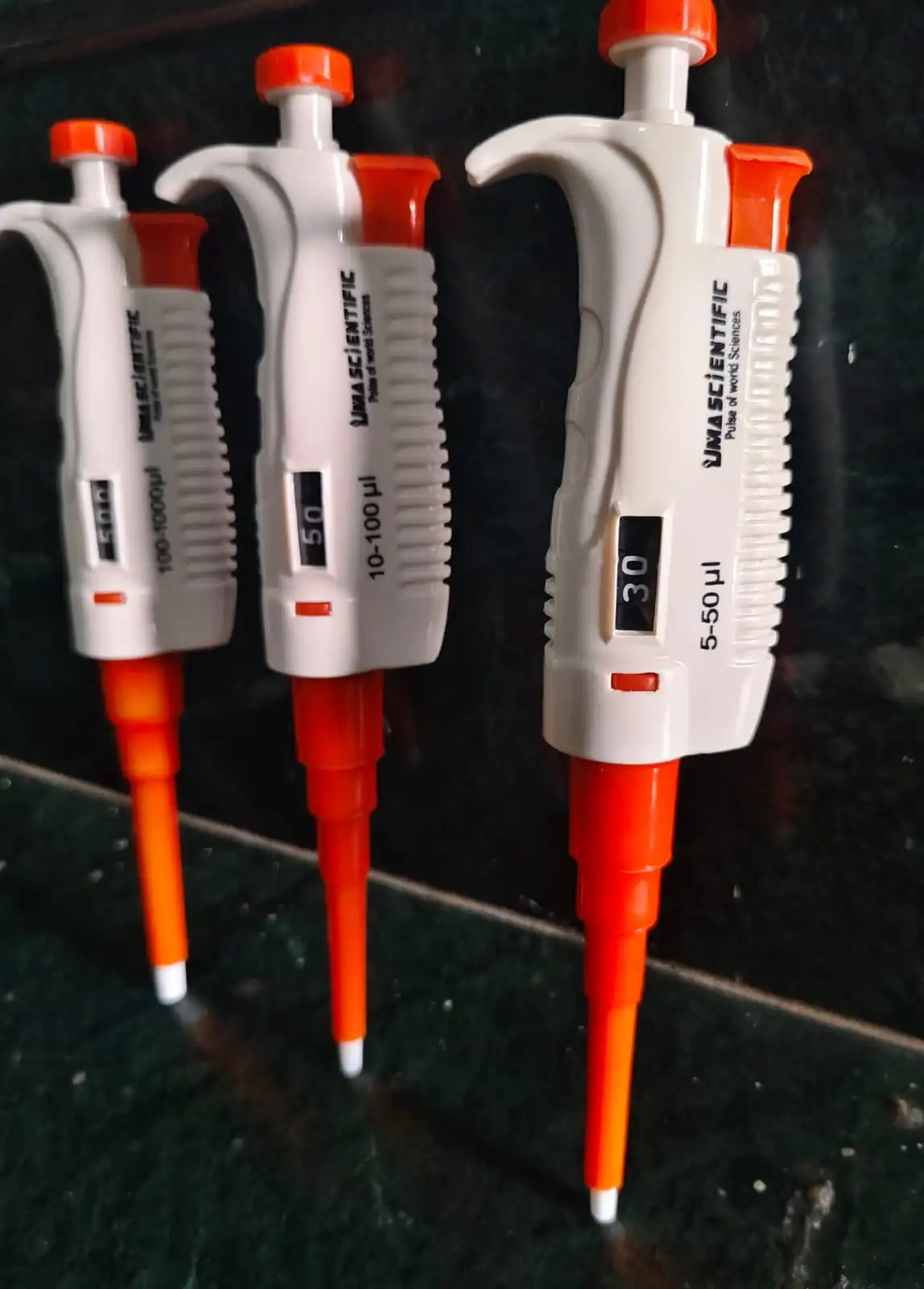 Micropipette Manufacturers in Gujarat india | Uma Scientific