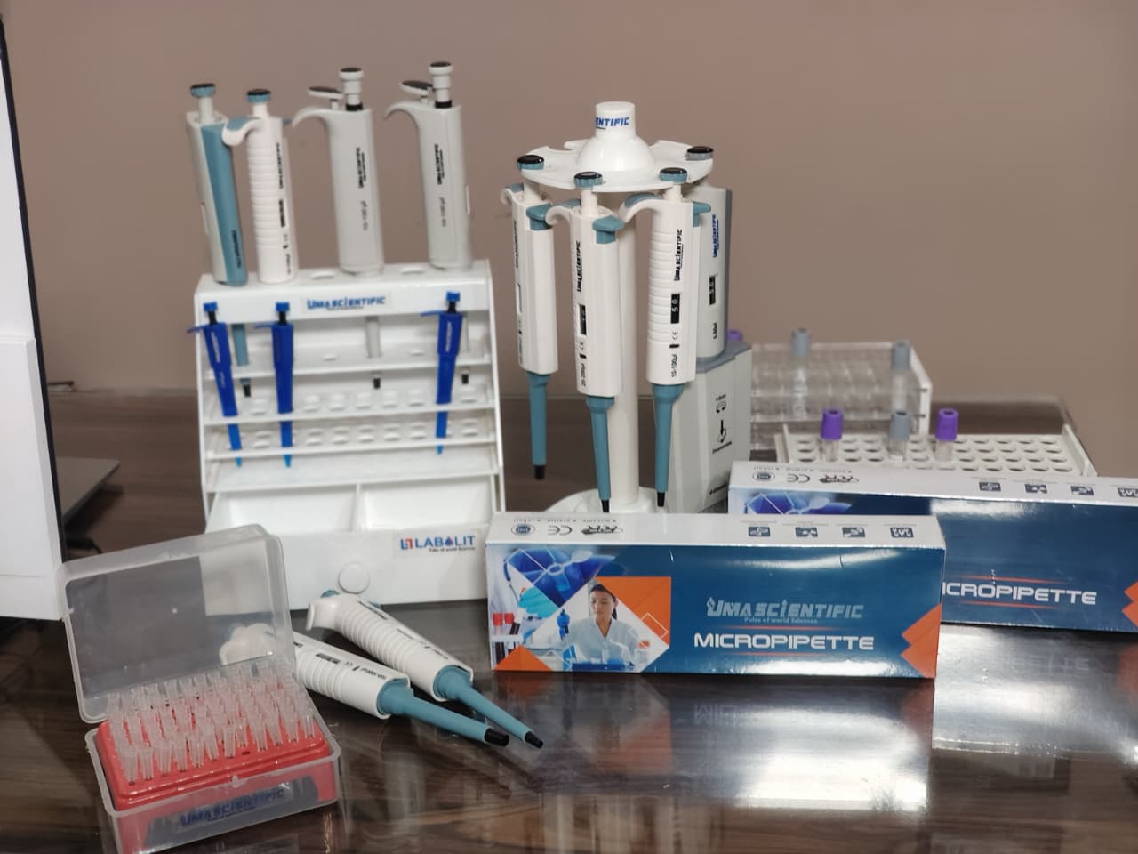 Best Micropipette Manufacturer in India – LABOLIT by UMA Scientific