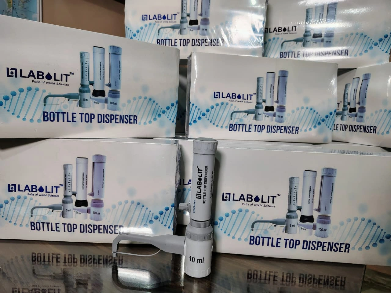 Bottle Top Dispenser – Precision Liquid Handling Solution by LABOLIT | Uma Scientific (Made in India) 1 Bottle Top Dispenser in india